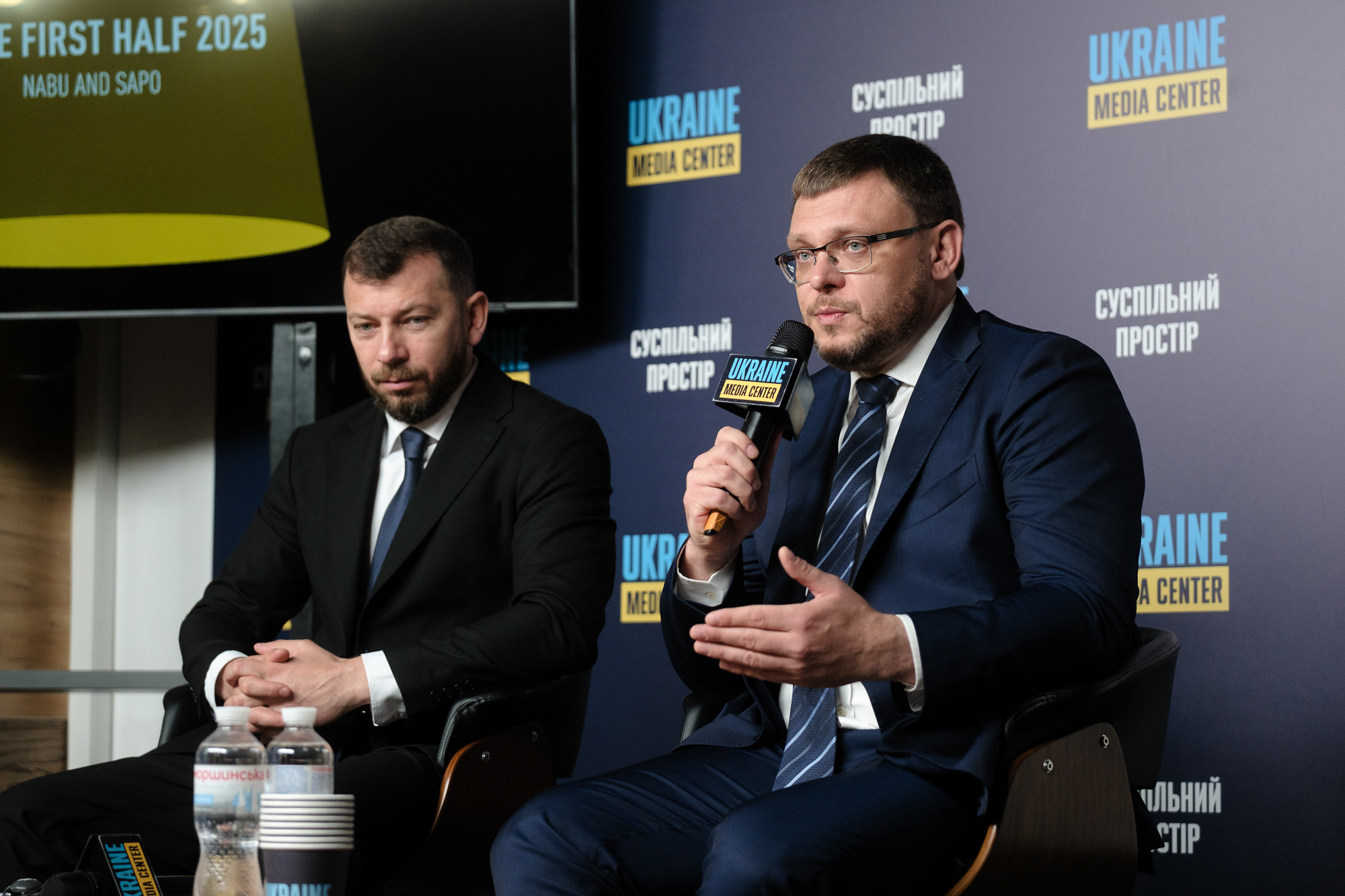 Падение "Карфагена". Как коррупция и скандалы расшатывают власть Зеленского